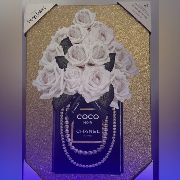 LOUIS VUITTON SMALL HAND BAG/ light yellow color comes with COA bundle - Picture 3 of 16